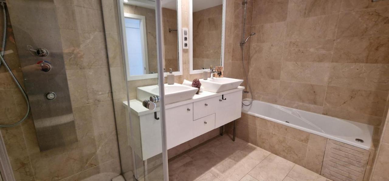 Casares Del Mar Luxury Apartment Màlaga Exteriér fotografie